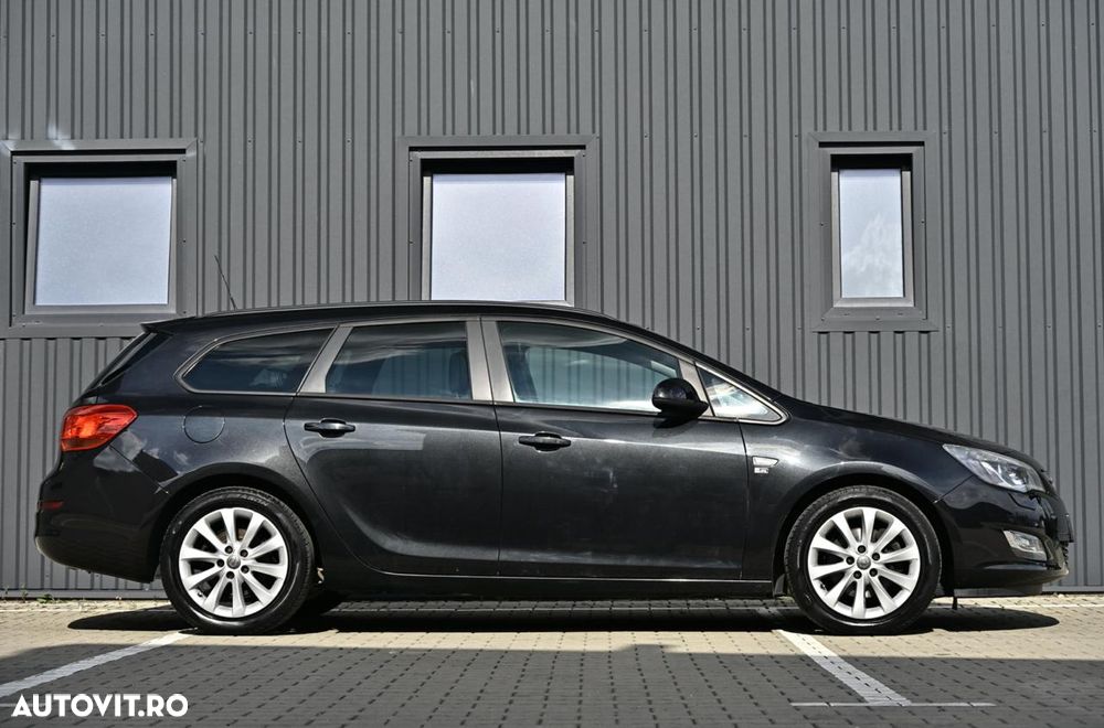 Opel Astra 2.0 CDTI DPF 150 Jahre - 21