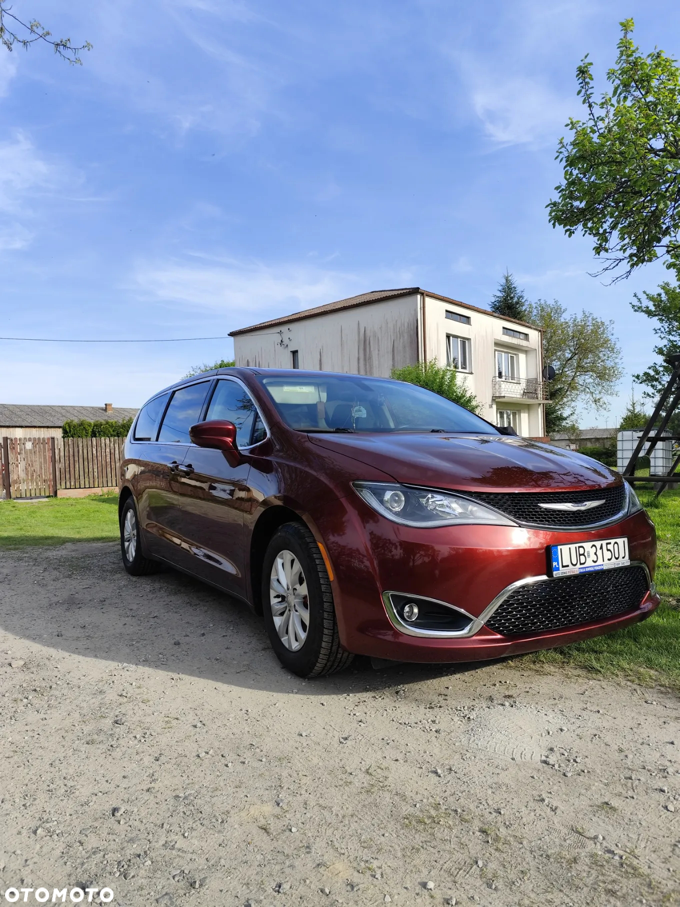 Chrysler Pacifica - 2
