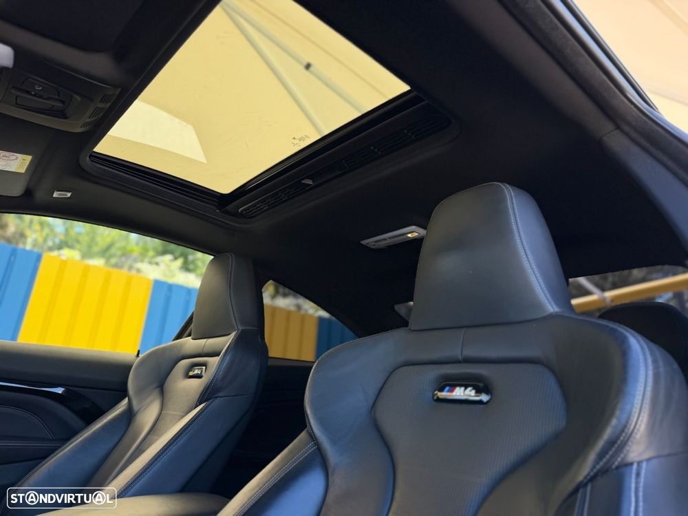 BMW M4 Auto - 40