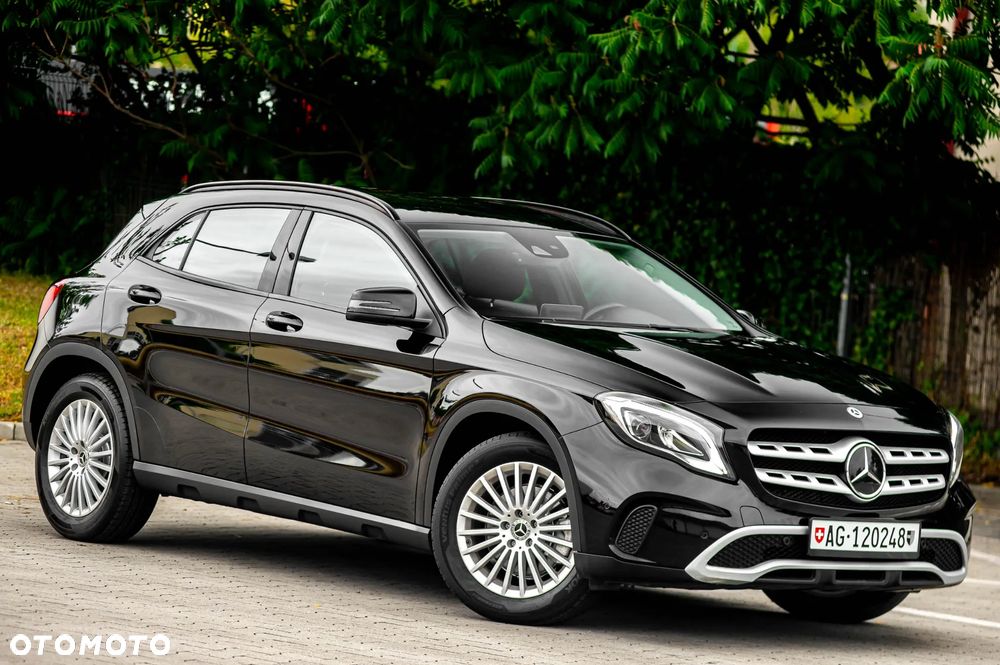 Mercedes-Benz GLA 250 4Matic 7G-DCT Activity Edition - 11