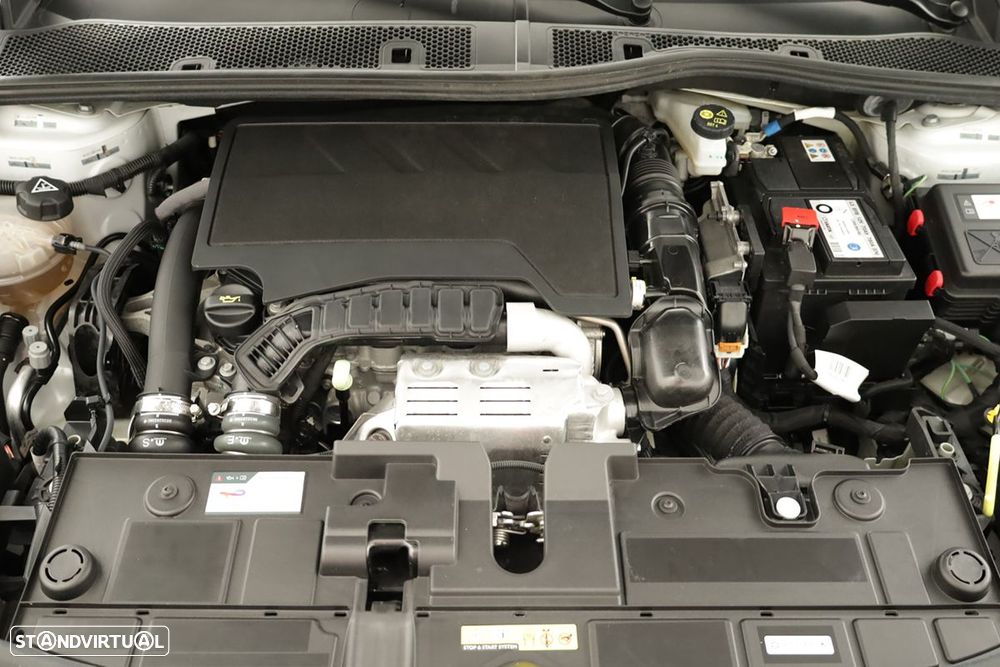 Citroën C4 1.2 PureTech Plus EAT8 - 24