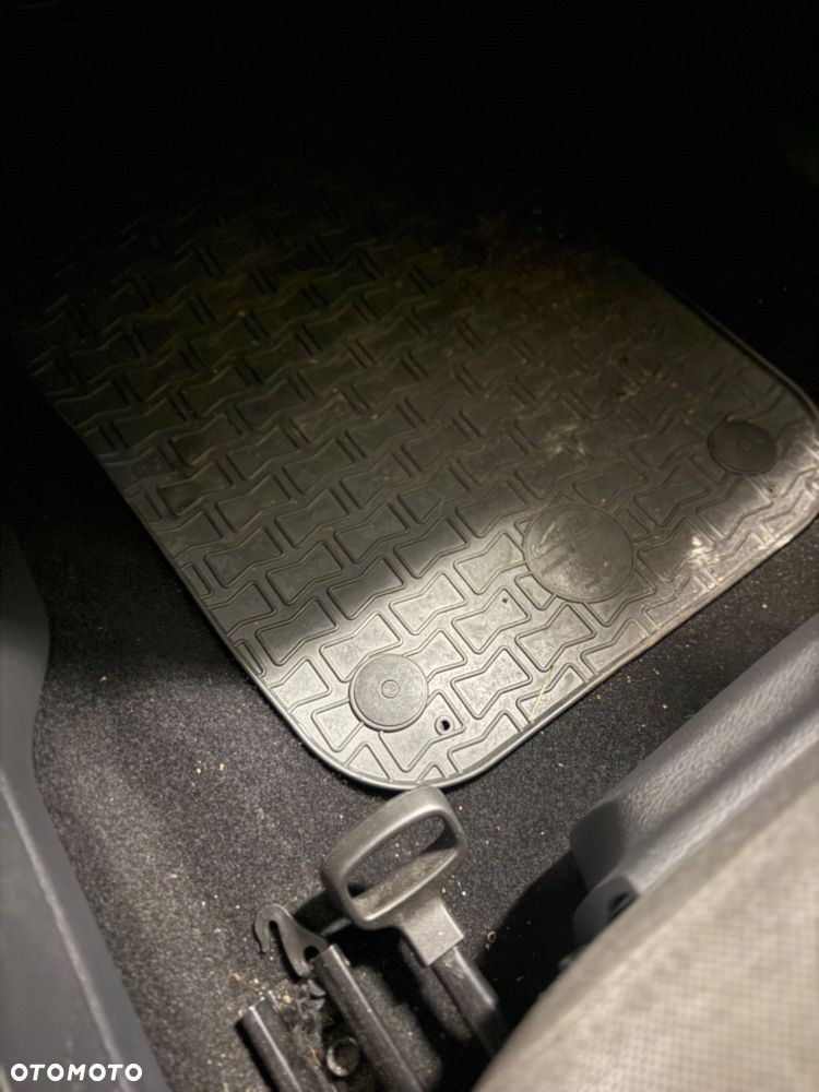 Volkswagen Polo - 10