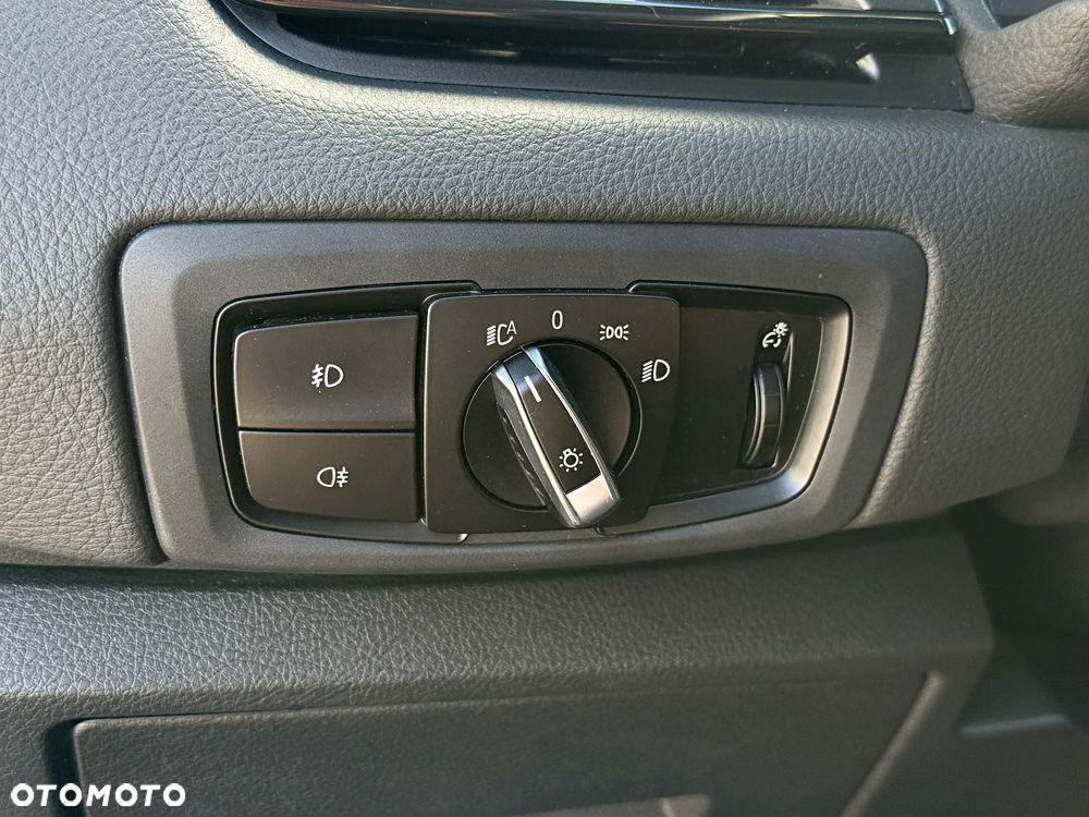 BMW Seria 2 216d Luxury Line - 23
