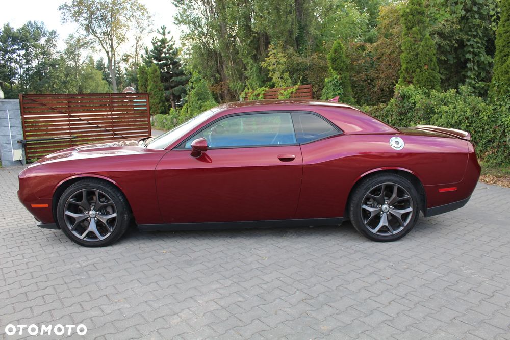 Dodge Challenger - 4