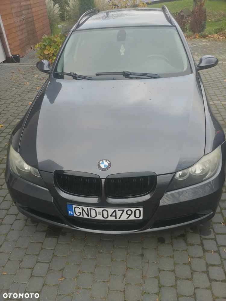 BMW Seria 3 318i - 1