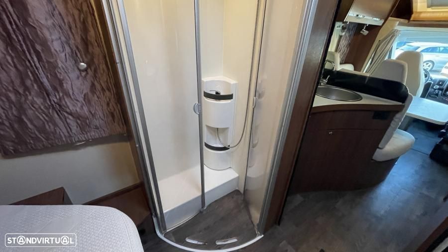 Euramobil Profila RS 720 QB c.central e basculante - 21