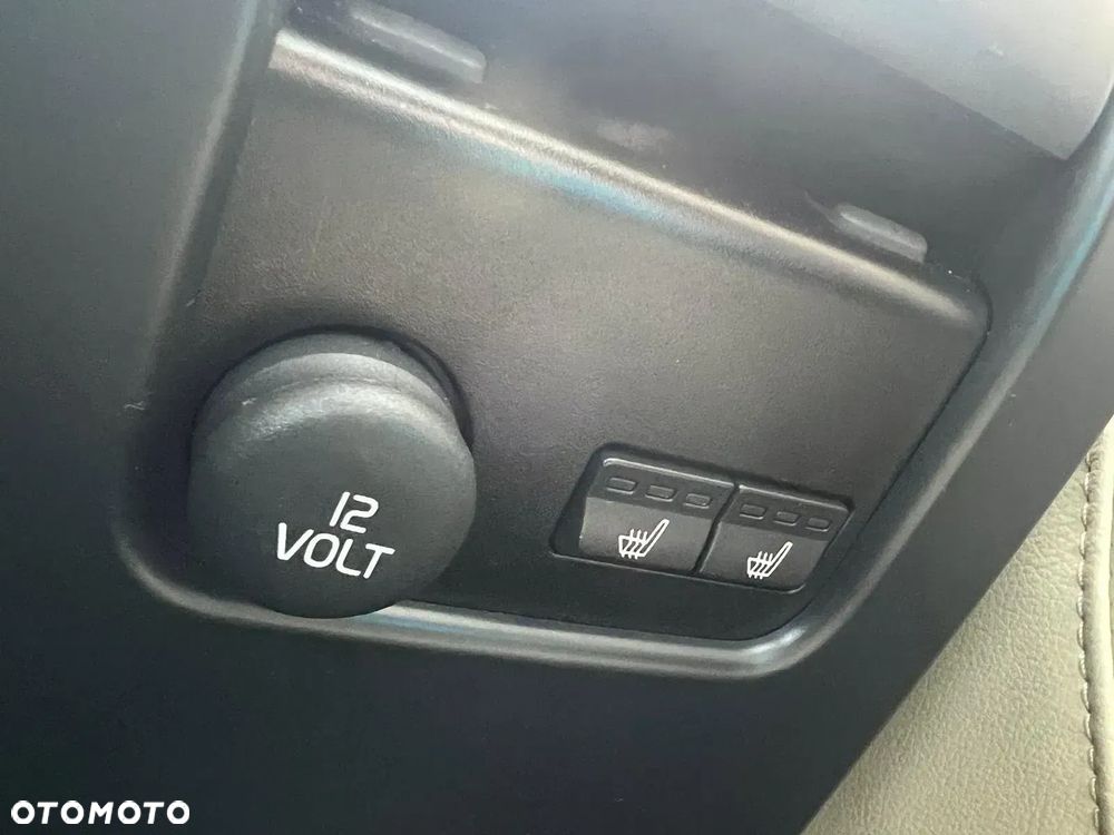 Volvo XC 60 2.4D AWD Summum - 7