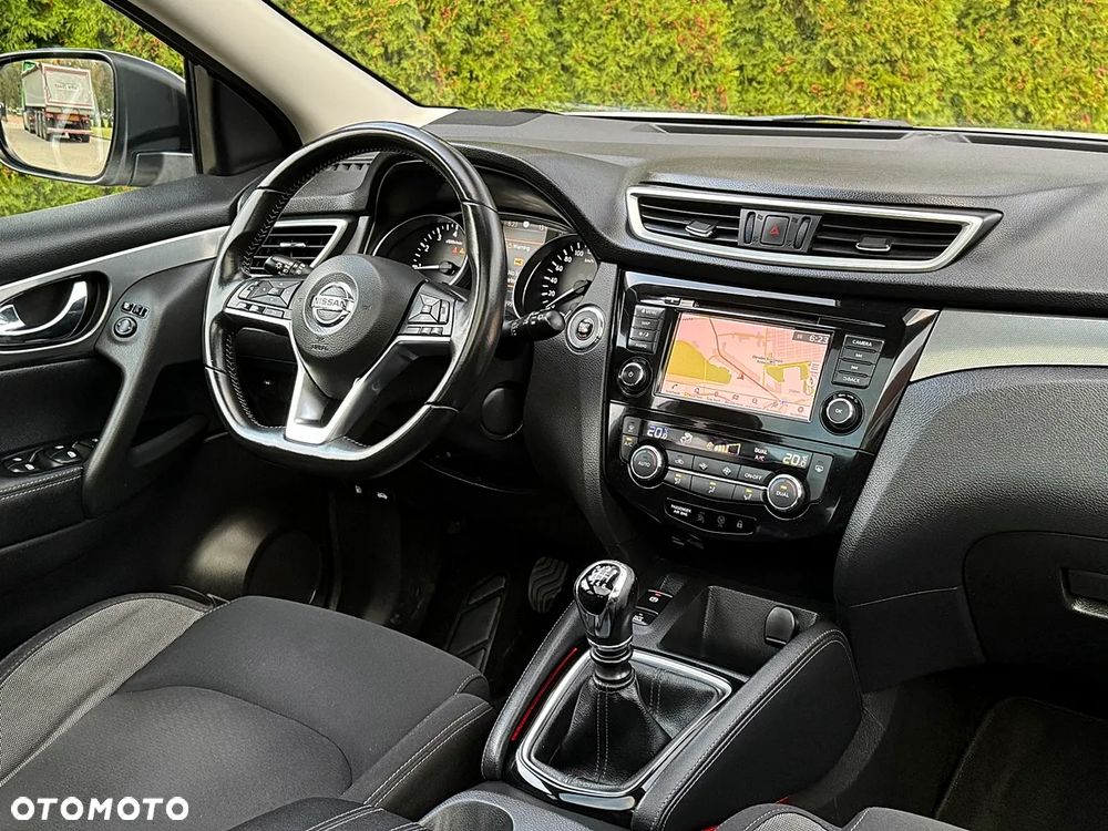 Nissan Qashqai 1.3 DIG-T Tekna - 16