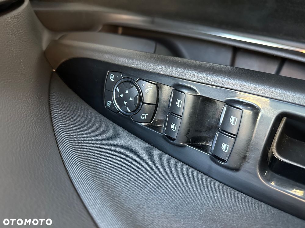 Ford Mondeo 2.0 TDCi Titanium PowerShift - 26