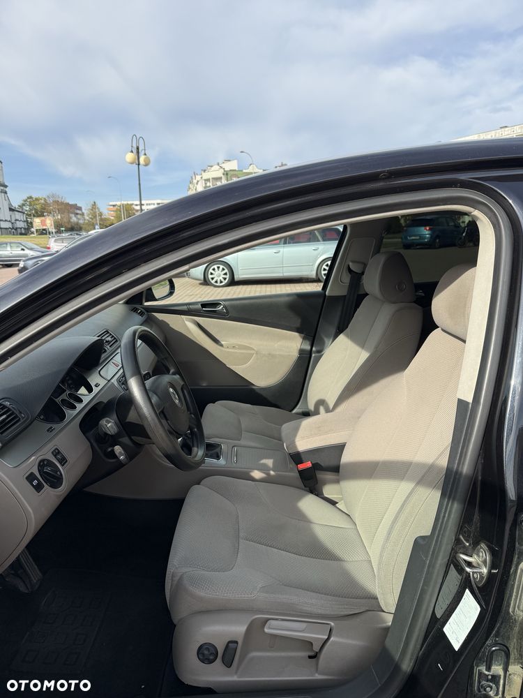 Volkswagen Passat - 7