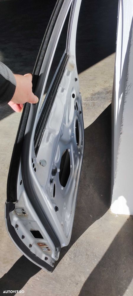 Usa fata dreapta volkswagen vw JETTA an 2007 cod culoare LA7W - 5