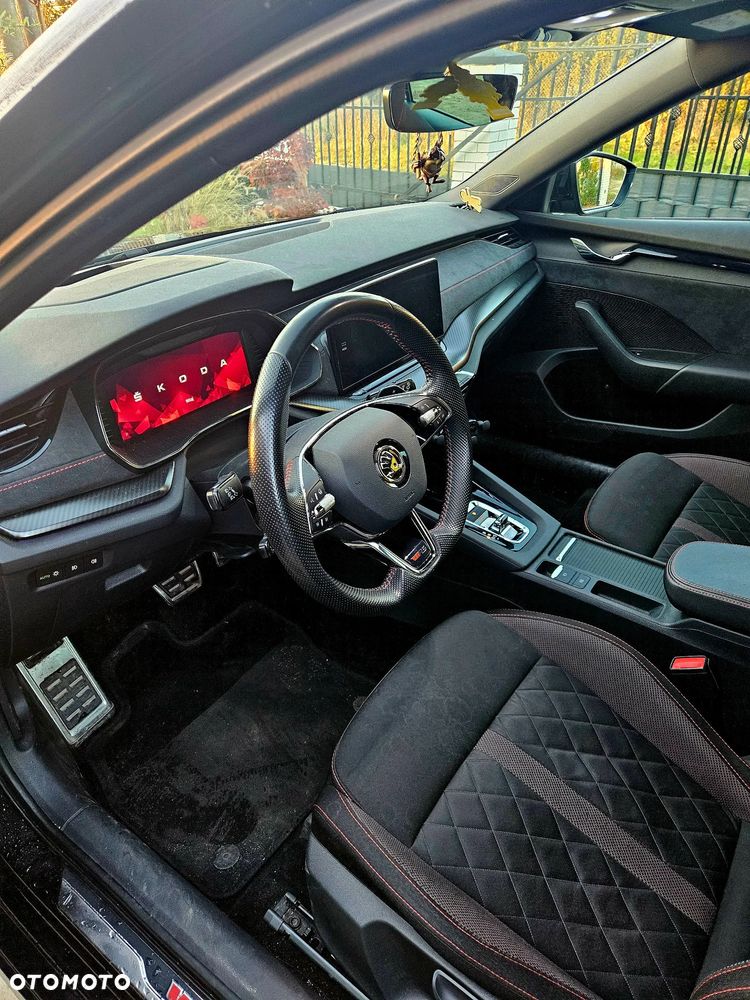 Skoda Octavia 2.0 TSI RS Challenge 245 DSG - 10