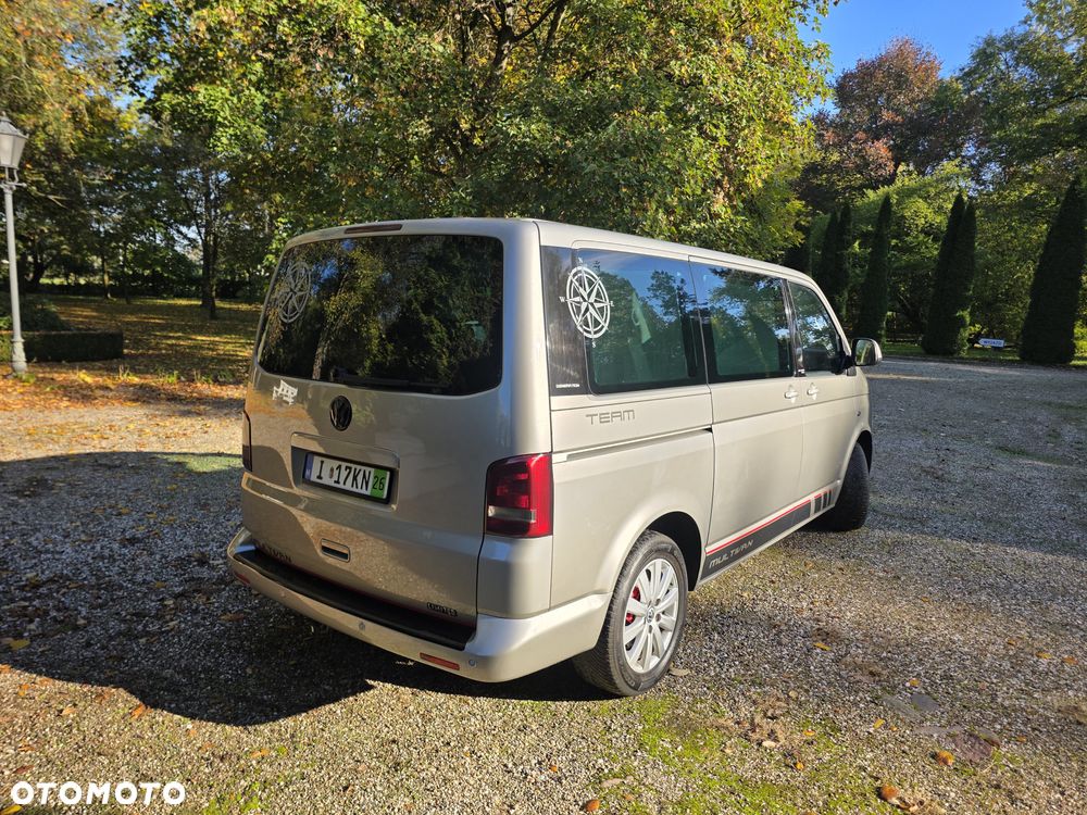 Volkswagen Multivan - 5
