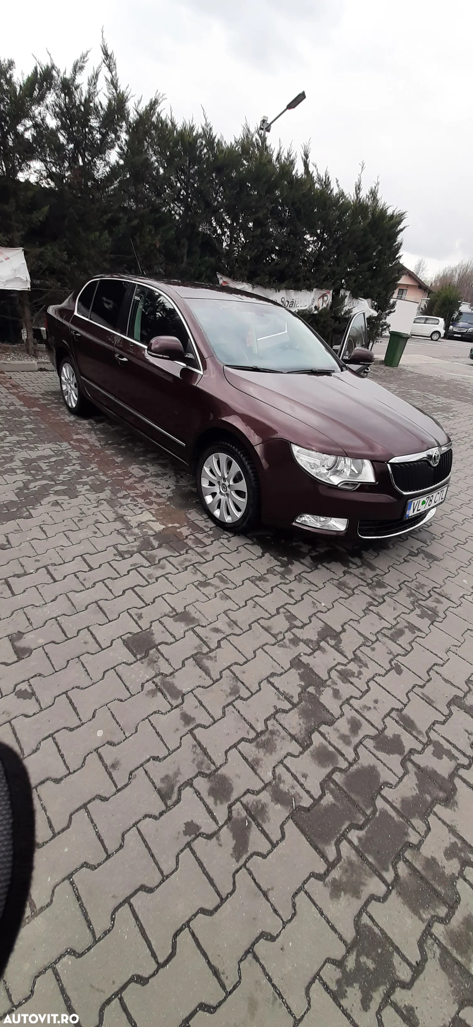 Skoda Superb 2.0 TDI Elegance DSG - 3