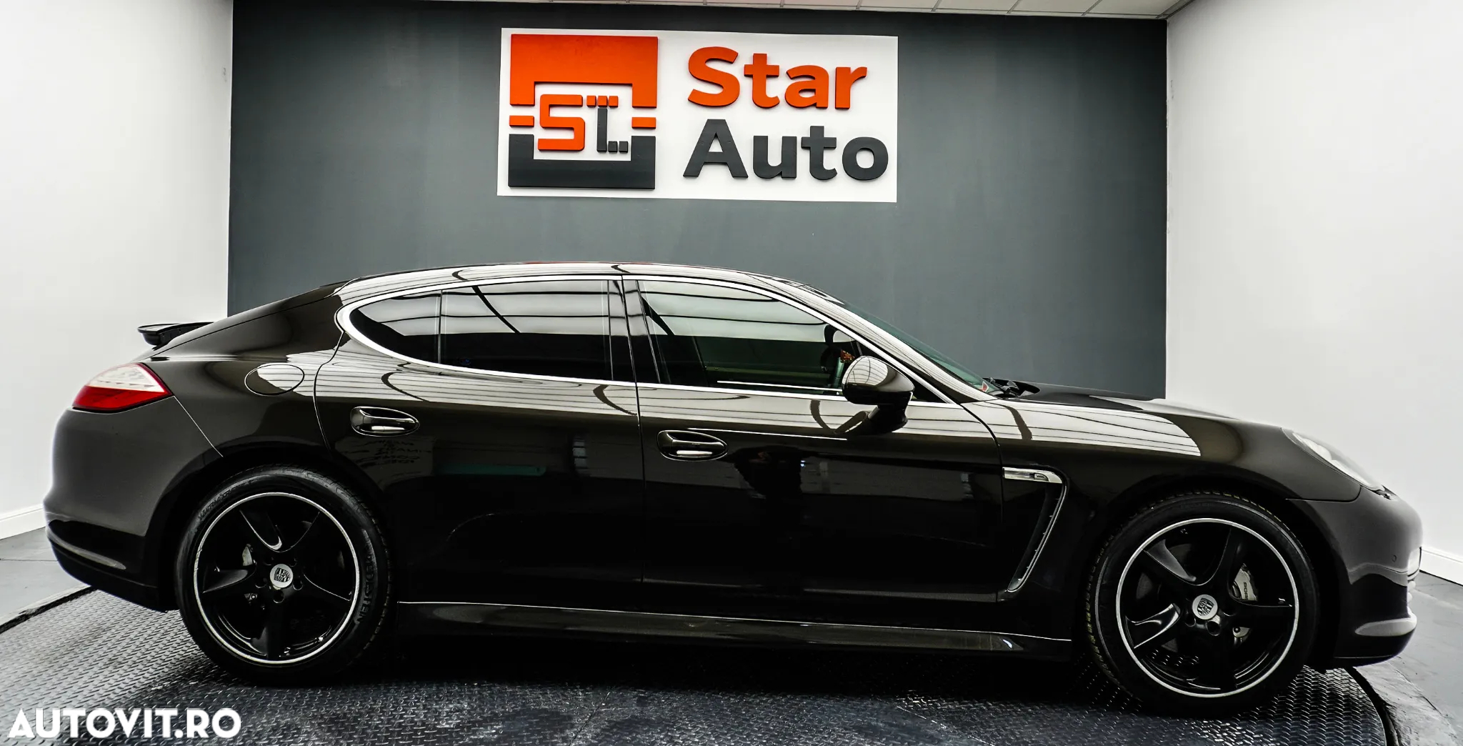Porsche Panamera 4S PDK - 11