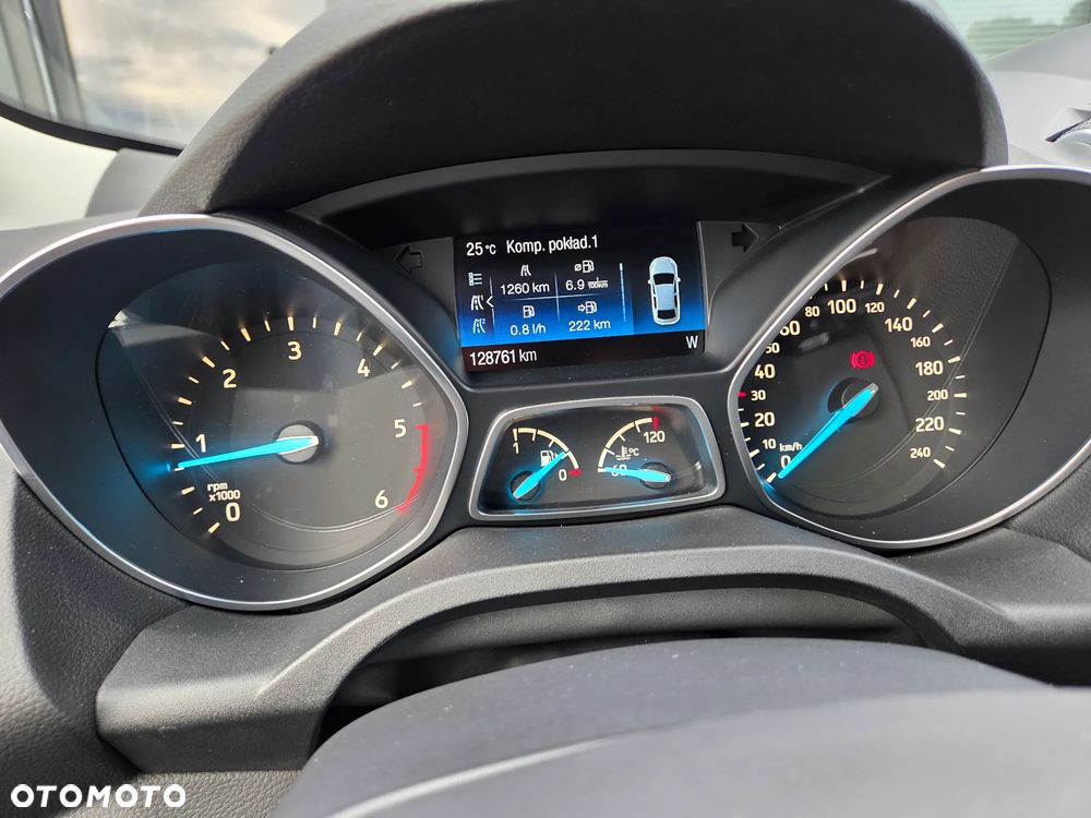 Ford Kuga 2.0 TDCi FWD Titanium - 28