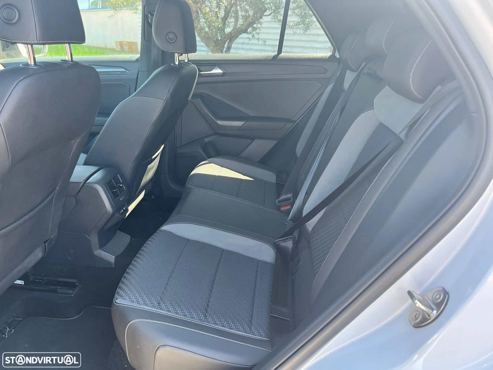 VW T-Roc 2.0 TDI Style - 12