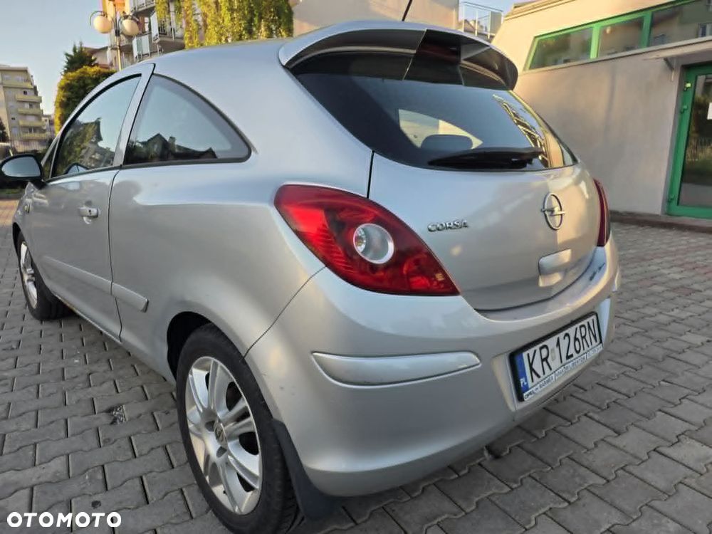 Opel Corsa - 2