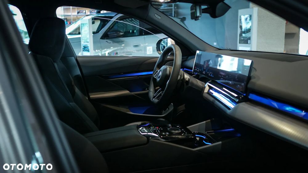BMW Seria 5 550e xDrive PHEV M Sport - 14