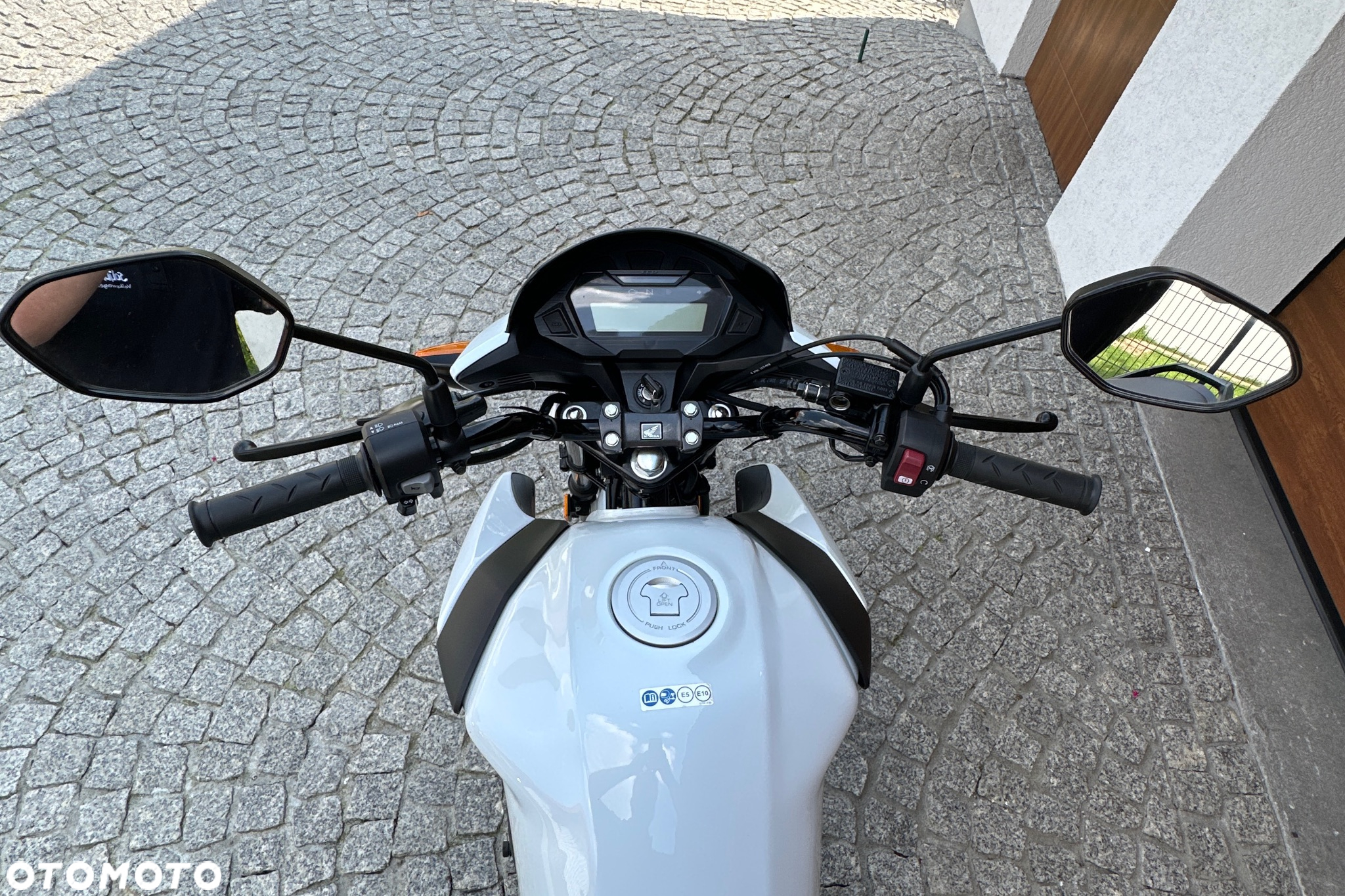 Honda CBF - 21