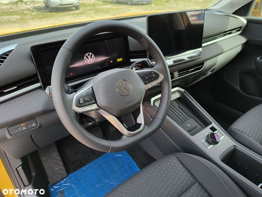 Volkswagen T-Roc - 9