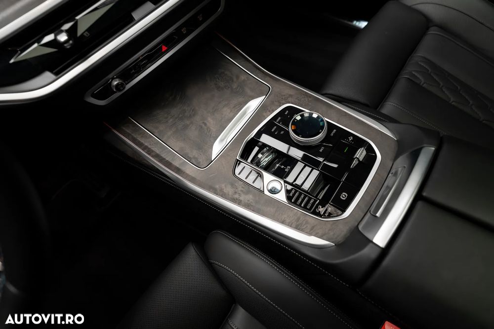 BMW X7 M60i xDrive - 20