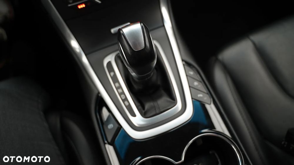 Ford Edge 2.0 TDCi Twin-Turbo 4WD Titanium - 35