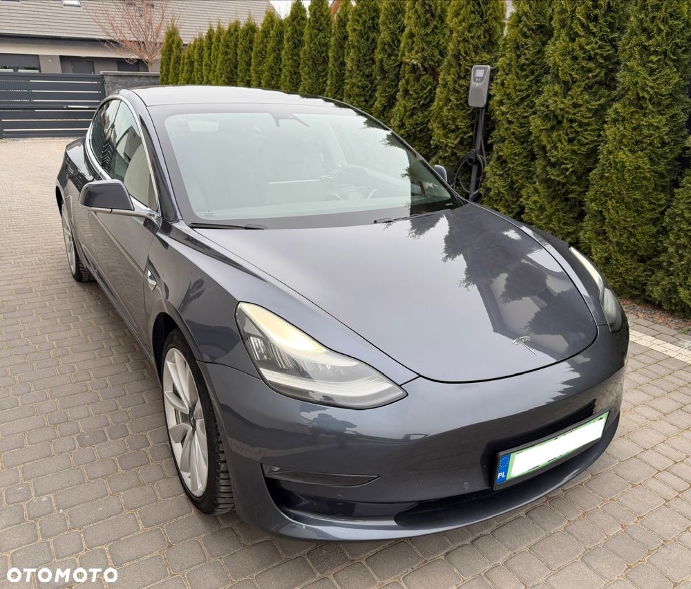 Tesla Model 3 Langstreckenbatterie Allradantrieb Dual Motor - 8