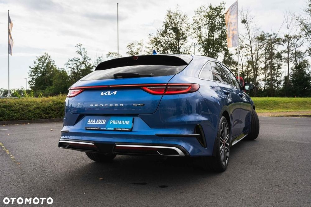 Kia ProCeed - 10