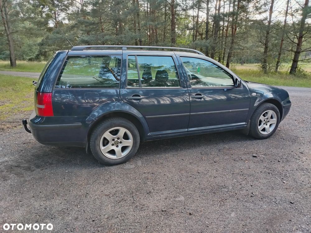Volkswagen Golf - 2