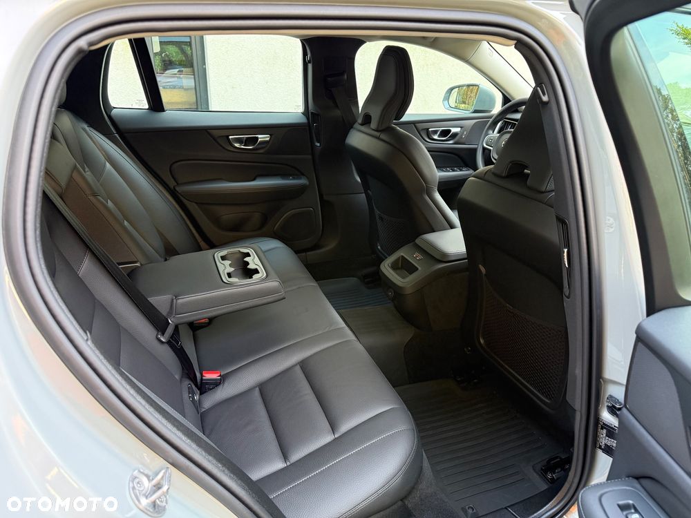 Volvo V60 - 11