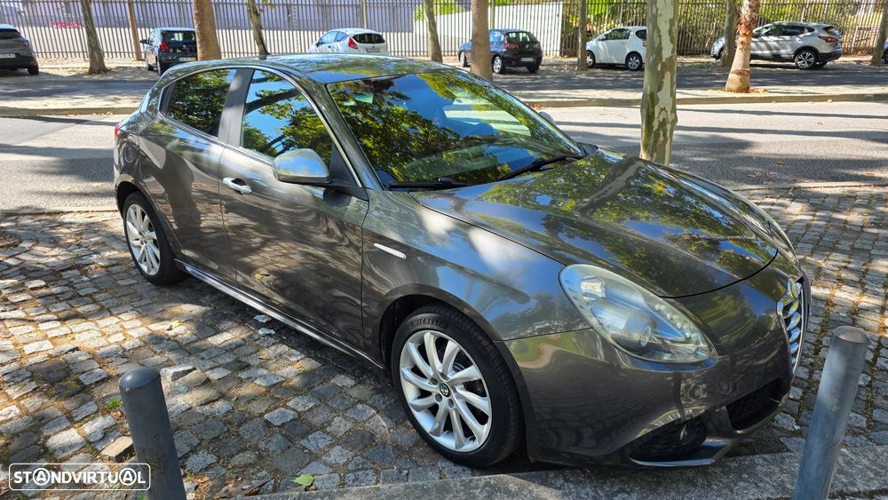 Alfa Romeo Giulietta 1.6 JTDm Distinctive - 2
