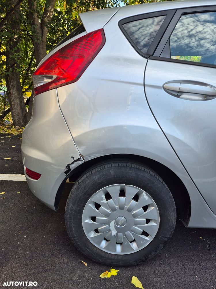 Ford Fiesta - 11