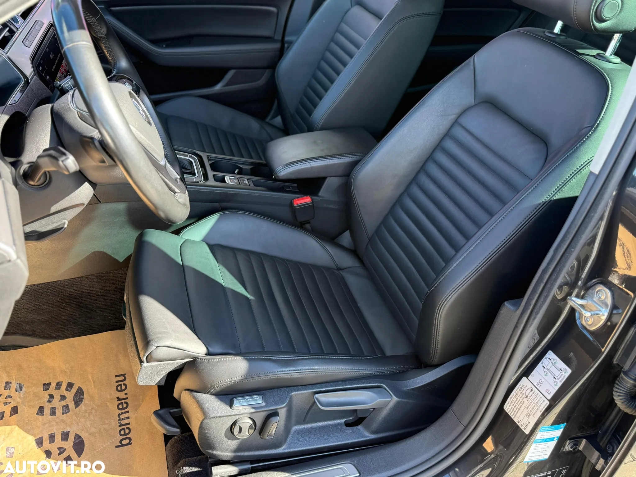 Volkswagen Passat Alltrack 2.0 TDI DSG 4Motion - 25