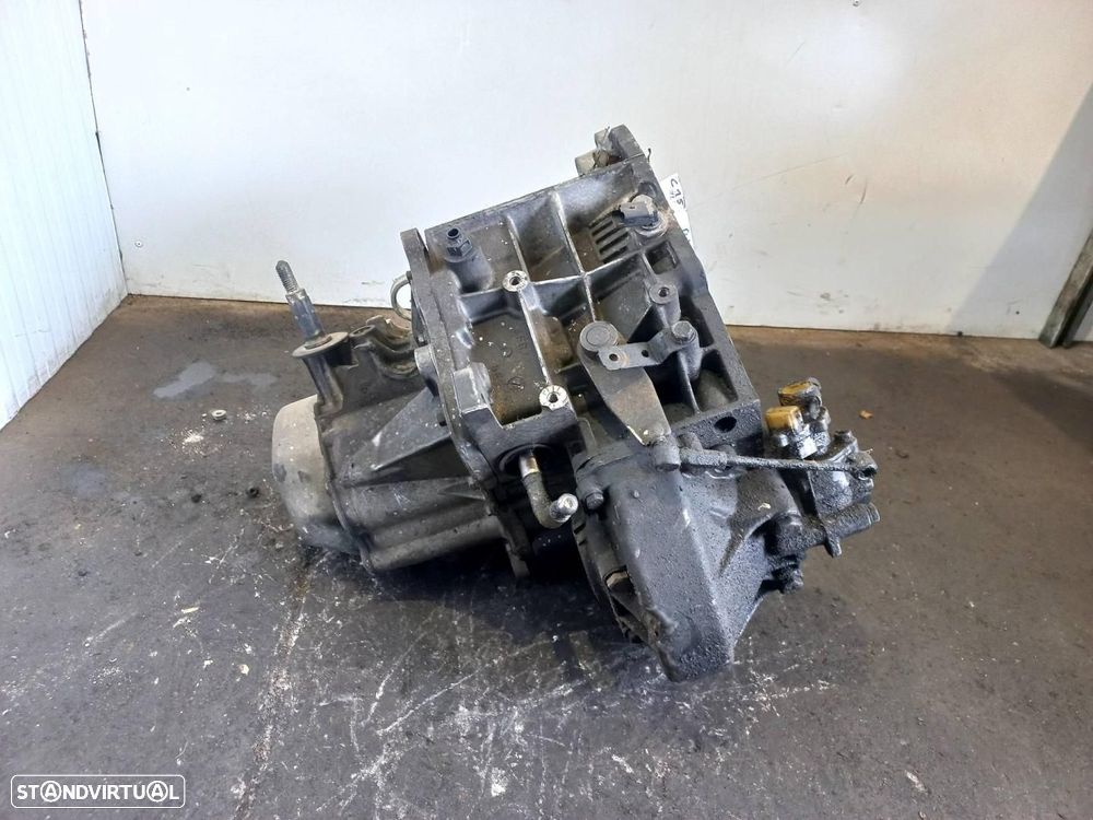 CAIXA DE VELOCIDADES CITROEN C 15 REF. 20TE11 - 1