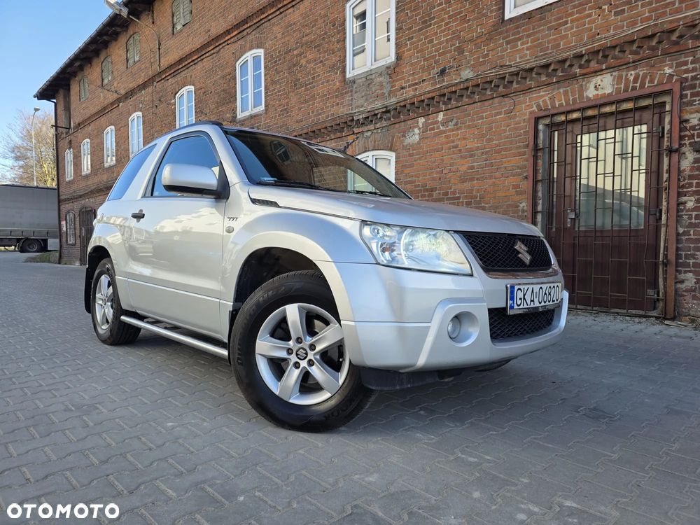 Suzuki Grand Vitara 1.6 De luxe - 2