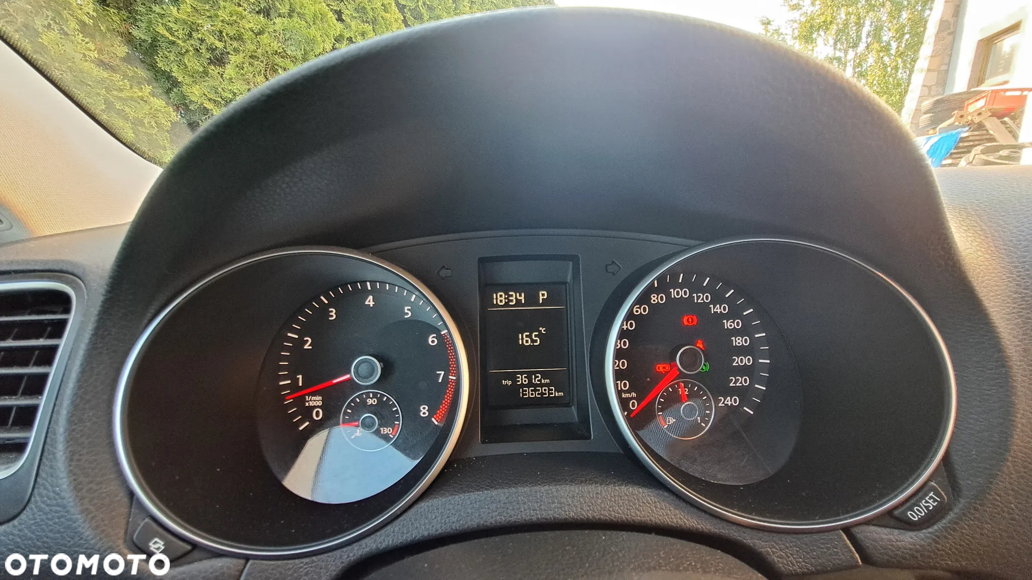 Volkswagen Golf VI 1.2 TSI Comfortline DSG - 9