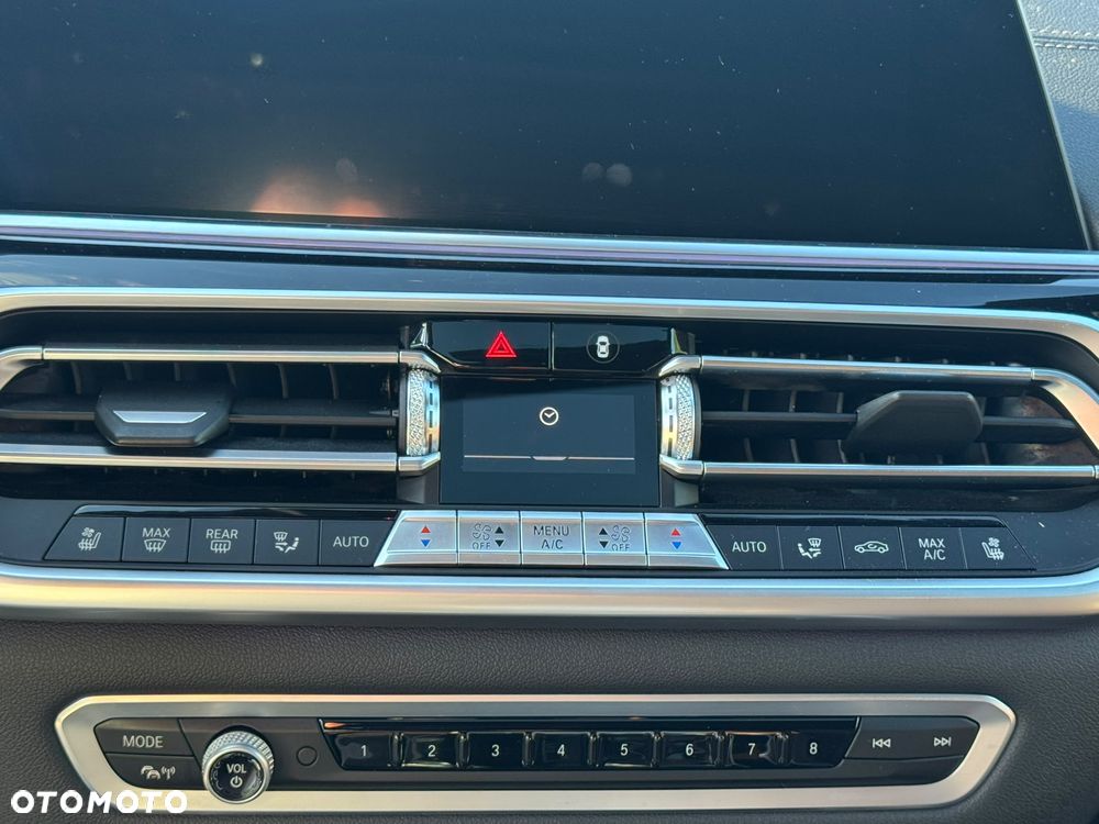 BMW X5 M M50d - 23