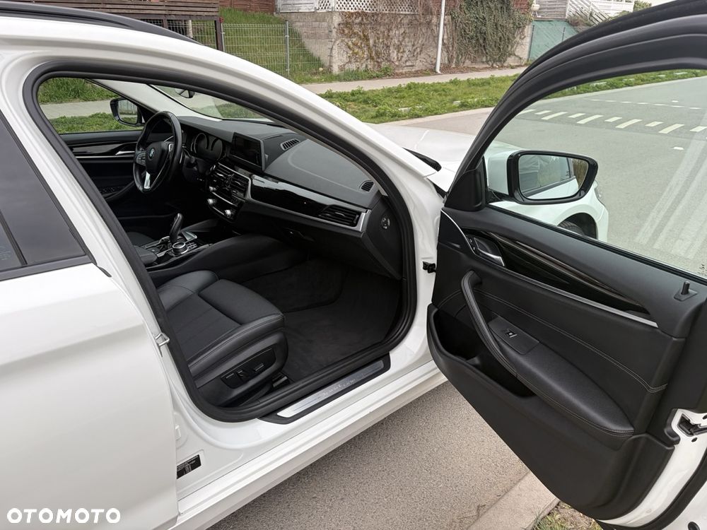 BMW Seria 5 518d Advantage - 7