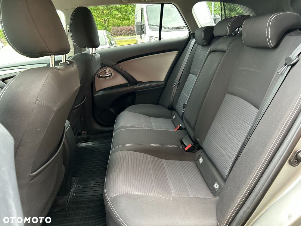 Toyota Avensis - 22