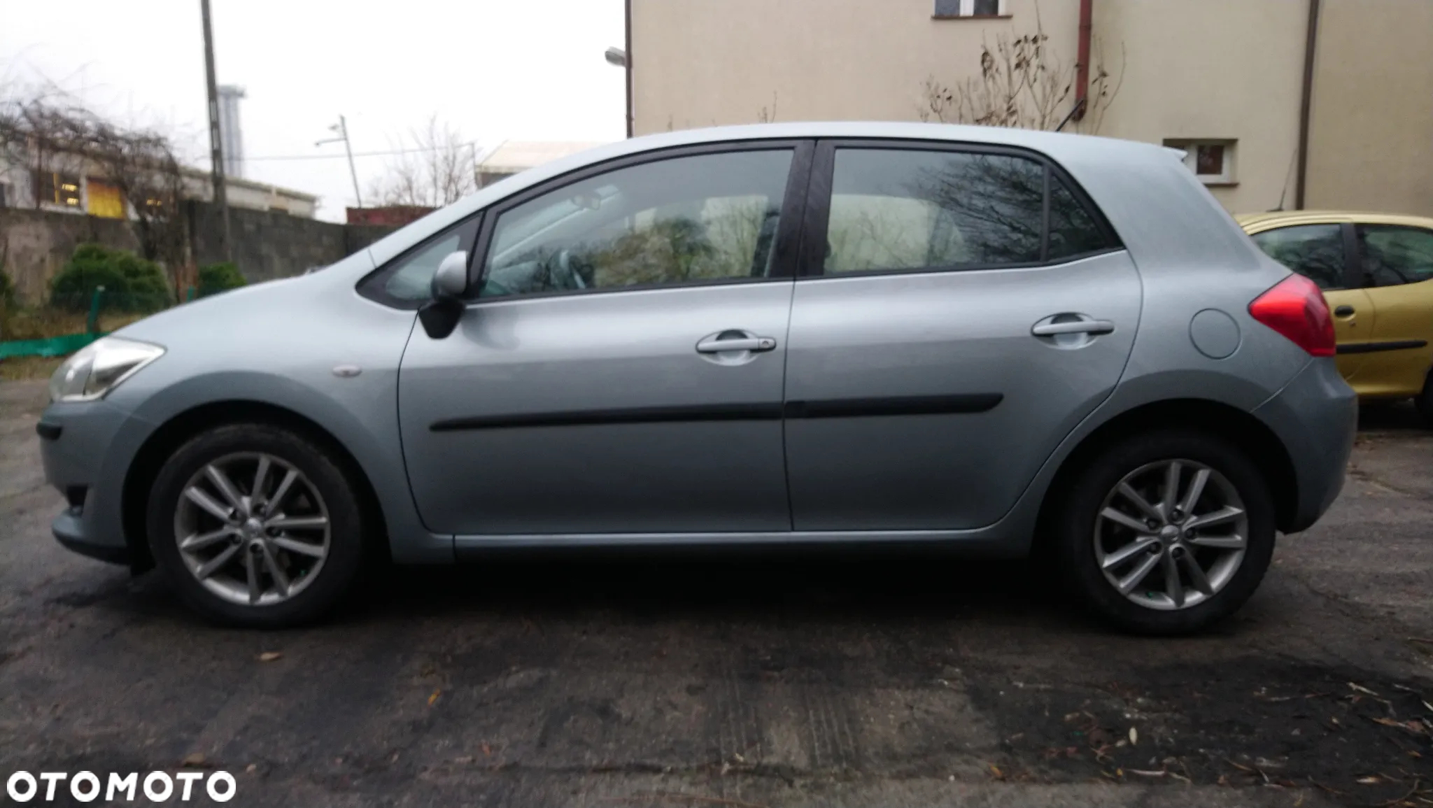 Toyota Auris 2.0 D-4D - 5