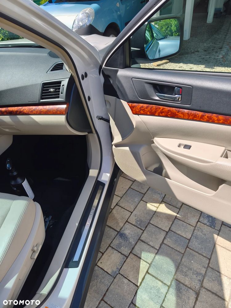 Subaru Outback - 31
