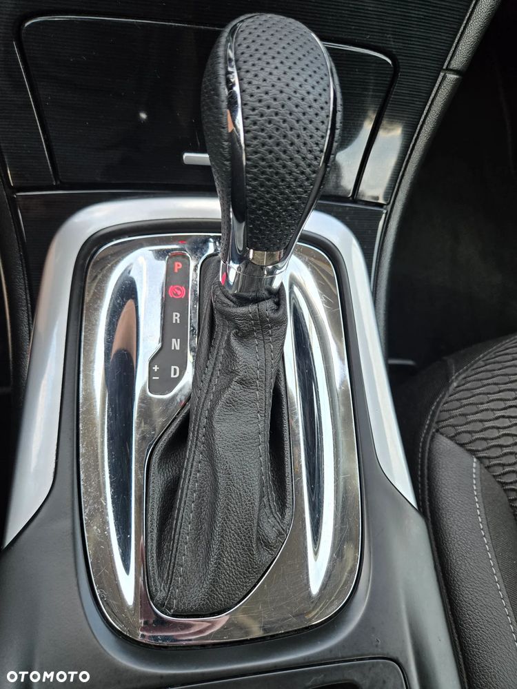 Opel Insignia 2.0 CDTI Automatik - 11