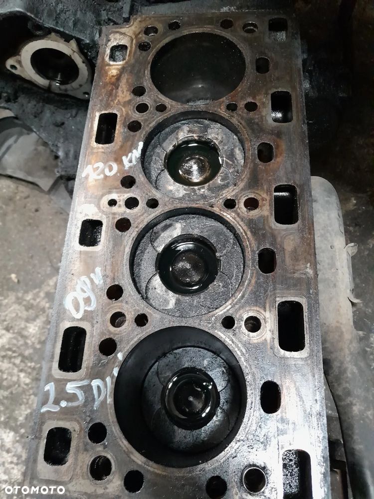 Dół silnika Renault Master II 2.5 DCI 120 KM 09r - 1