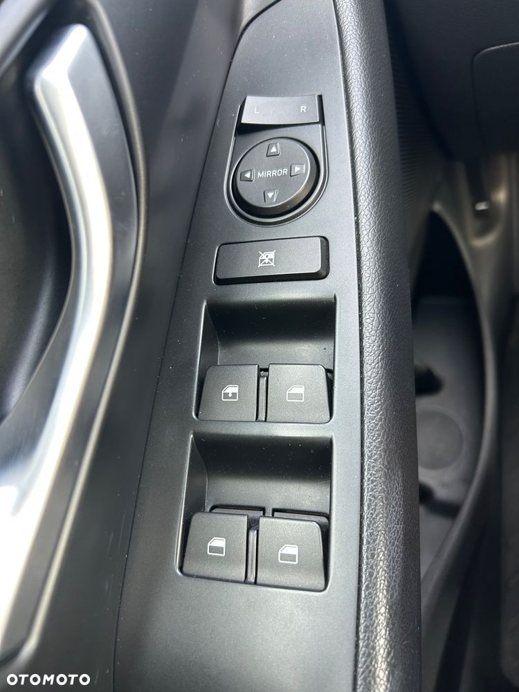 Hyundai i30 1.5 DPI Classic + - 19