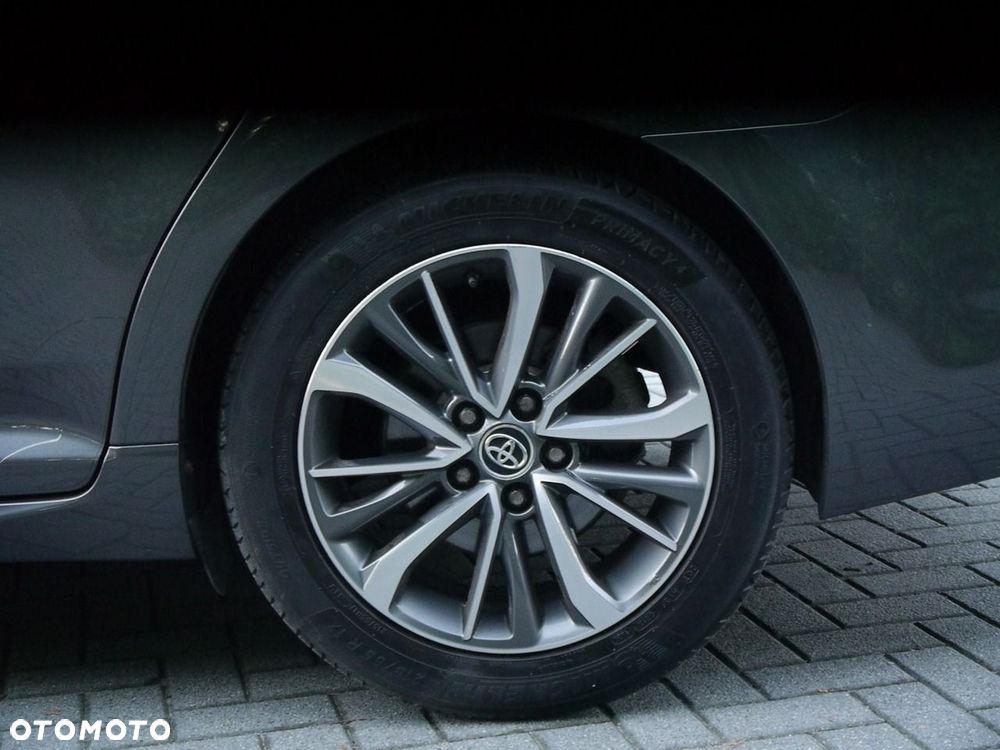 Toyota Avensis 2.0 D-4D Premium - 37
