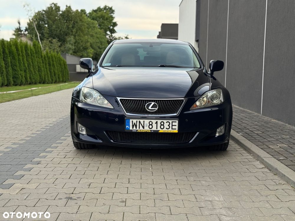 Lexus IS 250 Sport - 8