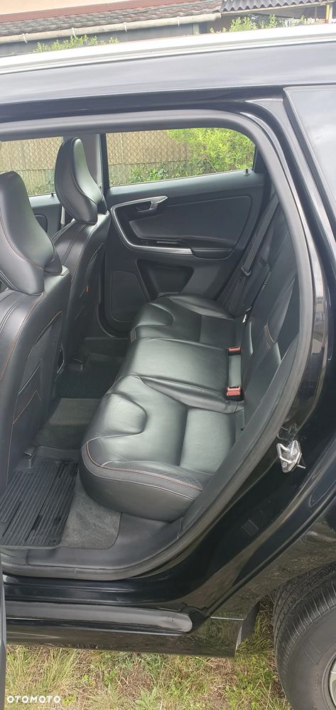 Volvo XC 60 D4 Drive-E Ocean Race - 6