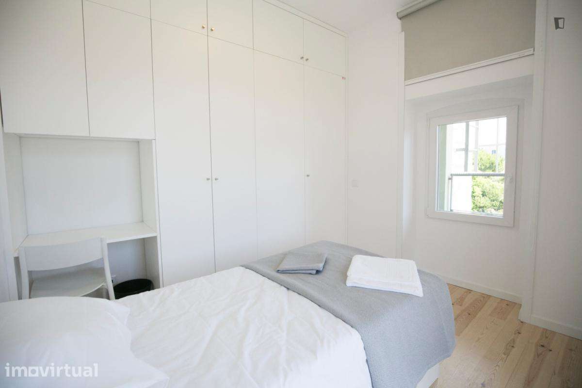 Quarto - localizado em Carcavelos Lisbon - Grande imagem: 3/29