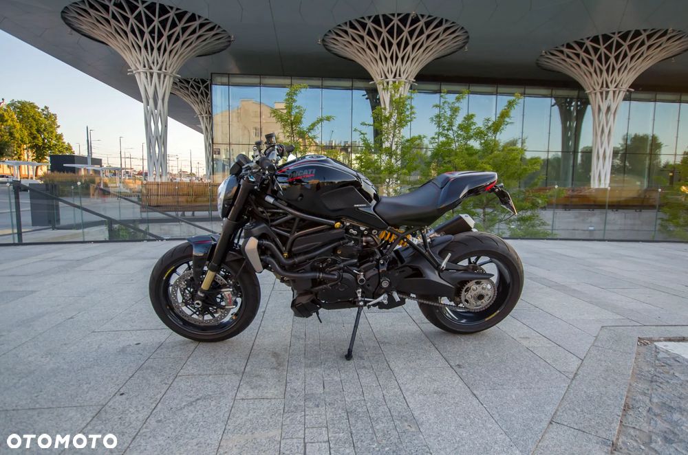 Ducati Monster - 4